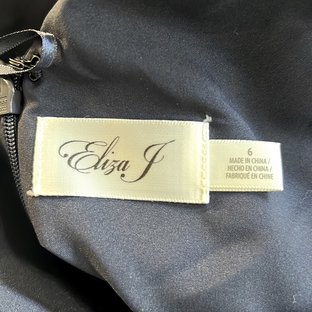 Eliza J Nordstrom Ruffle Front Gown Womens Size 6 Navy Blue Sleeveless - Picture 10 of 12